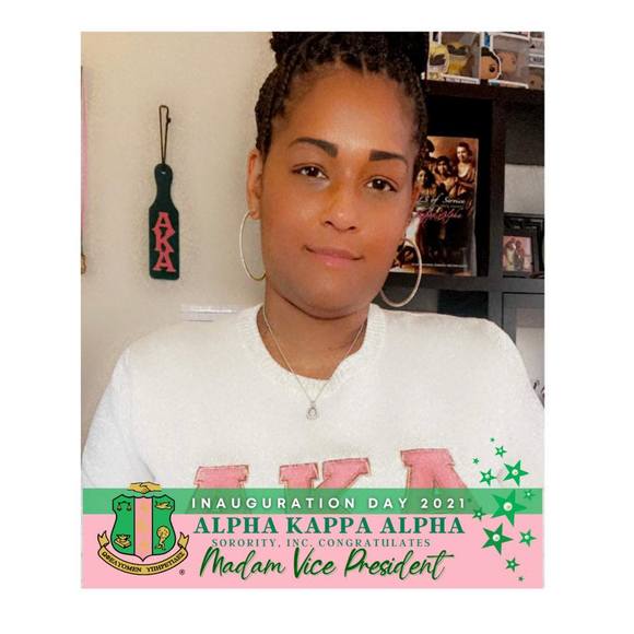 Profile Picture of Piper Hill (@piperhill) on Poshmark