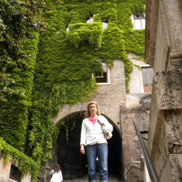 Profile Picture of Rose Herrboldt (@sherrb) on Poshmark