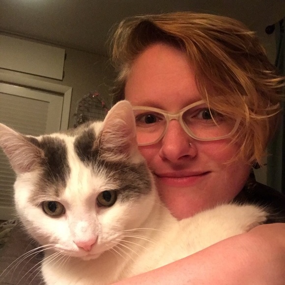 Profile Picture of Rebecca Chippendale (@punkyduckling) on Poshmark