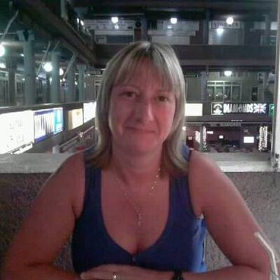 Profile Picture of Debbie Bland (@b14ndy40) on Twitter