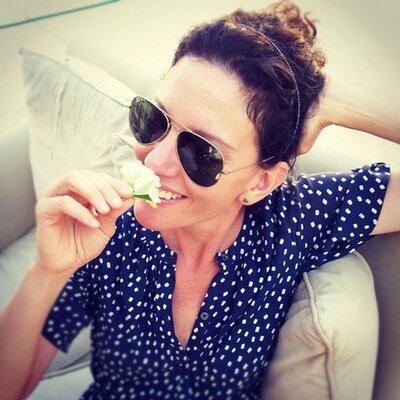 Profile Picture of Julie Corinne Morgan (@corinneeycs) on Twitter