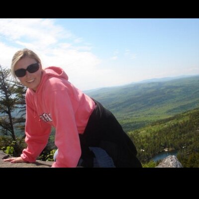 Profile Picture of Elizabeth Rego (@MrsRego211) on Twitter