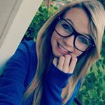 Profile Picture of Crystal Lester (@artsy_wannnabe) on Instagram
