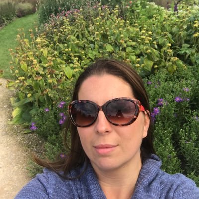 Profile Picture of Emily Esoof (@EmilyEsoof) on Twitter