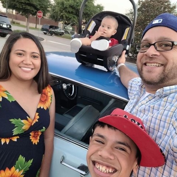 Profile Picture of Andrew Merrow (@andrewmerrow) on Poshmark