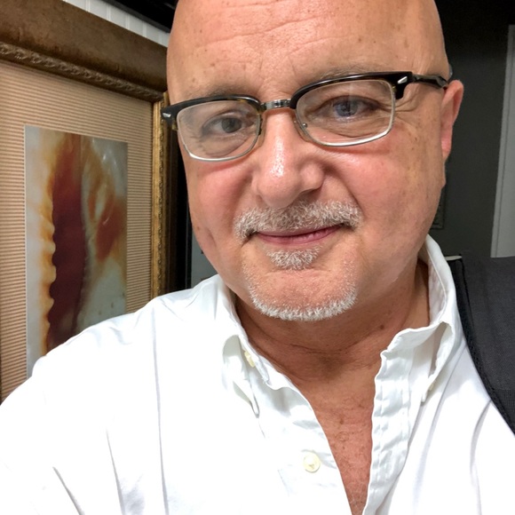 Profile Picture of Chet Misiolek (@misiolek54) on Poshmark