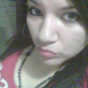 Profile Picture of Julie Barrera (@iluvhotcuteguys) on Myspace