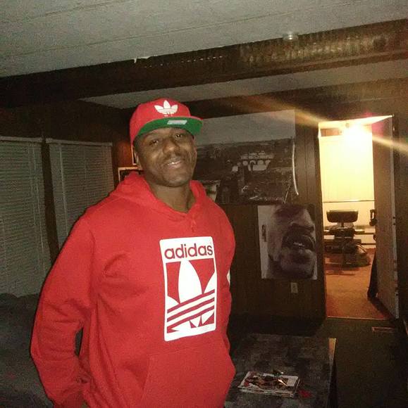 Profile Picture of Travis Gillison (@travisgillison) on Poshmark