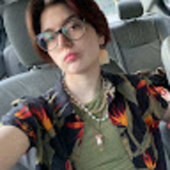 Profile Picture of Mostyn Gravelle (@mostynthefae) on Poshmark