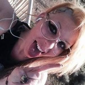 Profile Picture of Sasha Hutson (@smileatmeeverymoment) on Myspace