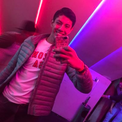 Profile Picture of Paul :) (@SimentalPaul) on Twitter