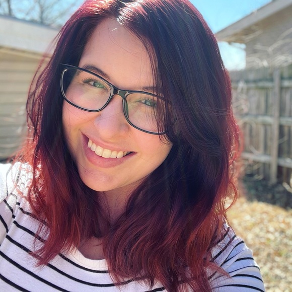 Shelby Neagle - Poshmark Profile Picture of Shelby Neagle (@sneagle512) on Poshmark