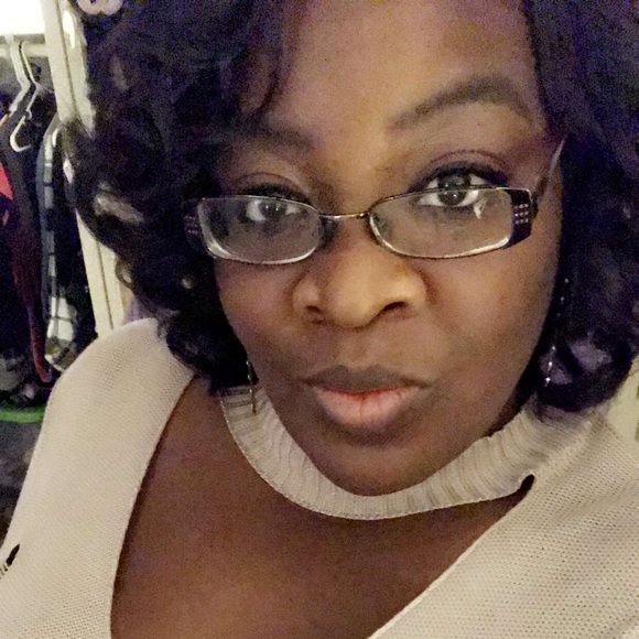 Profile Picture of Candace Scott (@kandii2162) on Poshmark