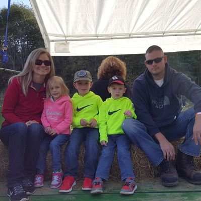 Profile Picture of Tamara Beitzel-Rowe (@TamaraBRowe) on Twitter