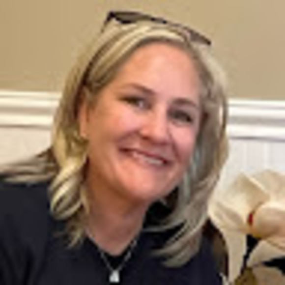 Profile Picture of Monika Filardo (@monikawf) on Poshmark