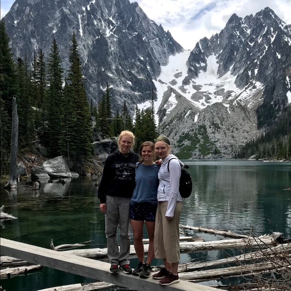 Profile Picture of Sarah Wikman (@sarahwikman) on Poshmark