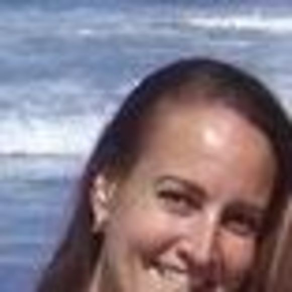 Profile Picture of Stephanie Grasson (@sgrasson) on Poshmark