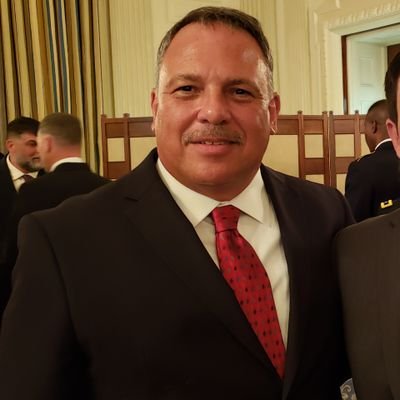 Profile Picture of Jim Swanson (@sixthunderbirds) on Twitter