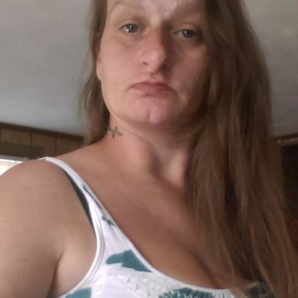 Profile Picture of Dolly Heierman (@dollylynn) on Poshmark