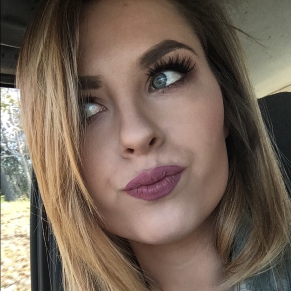 Profile Picture of Tanner Swain (@tannerswain) on Poshmark