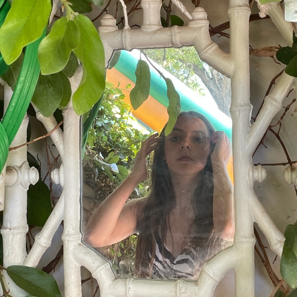 Profile Picture of Tessa Groberg (@tessa_groberg) on Poshmark