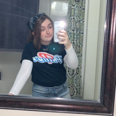 Profile Picture of Kendall Marshall (@Kendall79643188) on Twitter