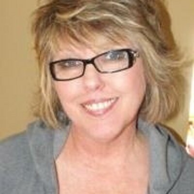 Profile Picture of Lacey Hanson (@Crystalkyem0) on Twitter