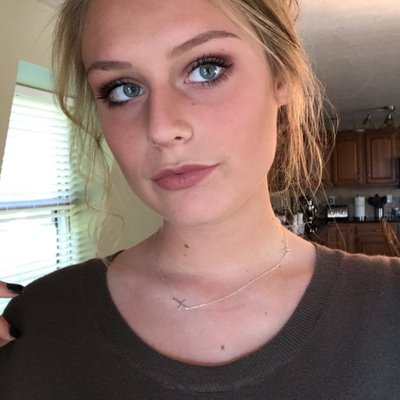 Profile Picture of Alison Mackenzie (@Alirust24) on Twitter