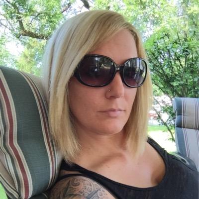 Genie Thompson - Twitter Profile Picture of Genie Thompson (@1982_genie) on Twitter