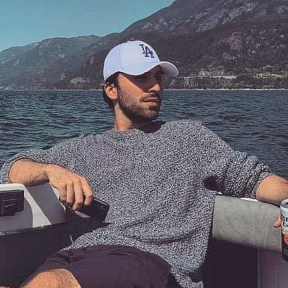 Profile Picture of Pedram Hf (@pedram_iph) on Poshmark