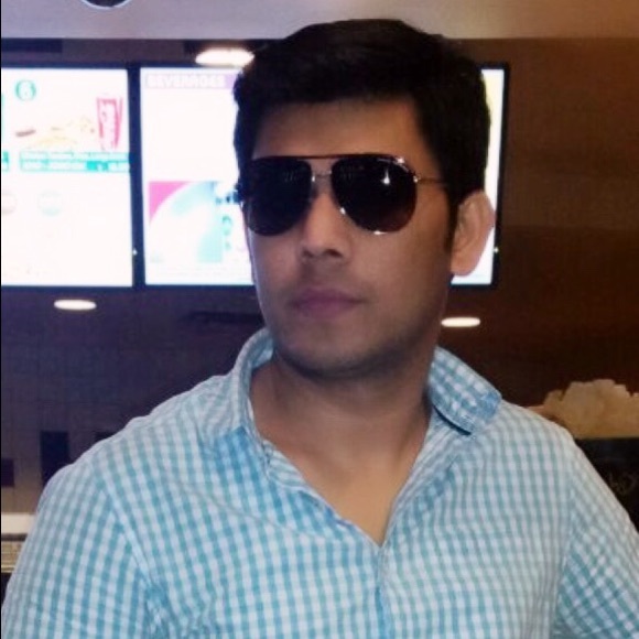 Profile Picture of Muhammad Shahzad (@shahzad88) on Poshmark