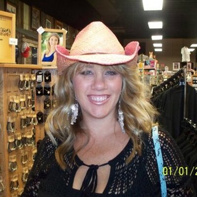 Profile Picture of Lisa Coffman (@LACOTN) on Twitter