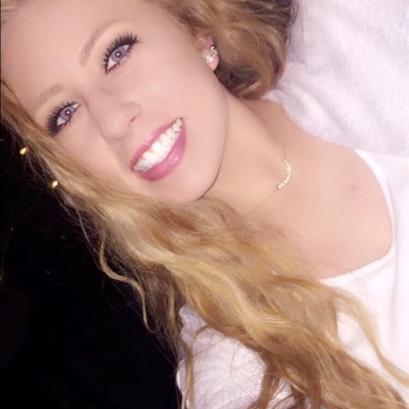 Profile Picture of Haylee Sopher (@haysoph1) on Poshmark