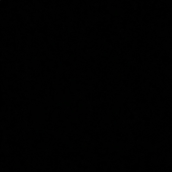 Profile Picture of Oscar Ballesteros (@oscarrbv) on Poshmark