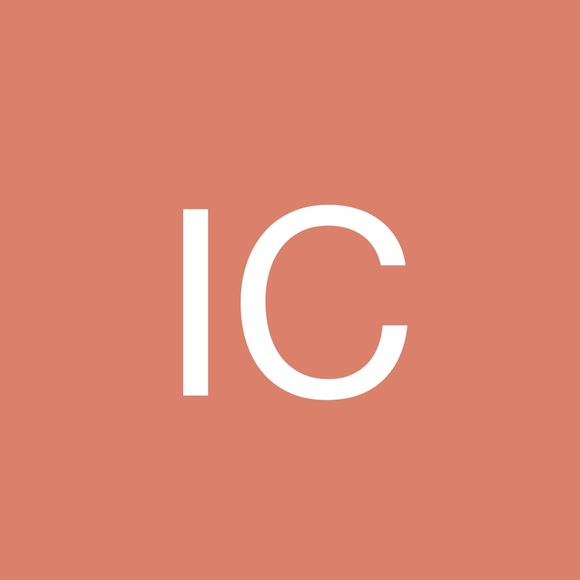 Profile Picture of Iris Carrasquillo (@irisdc1010m) on Poshmark