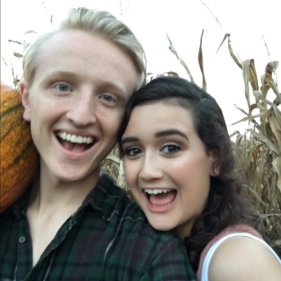 Profile Picture of Jacob Garrett (@jacobwadee) on Poshmark