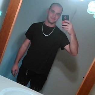 Profile Picture of Brian (@19snowball88) on Twitter