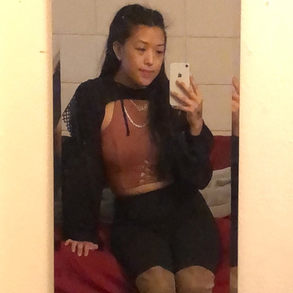 Profile Picture of Lan Kieu (@lantkieu) on Poshmark