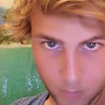 christopher - Instagram Profile Picture of christopher (@peach_apple_snapple) on Instagram