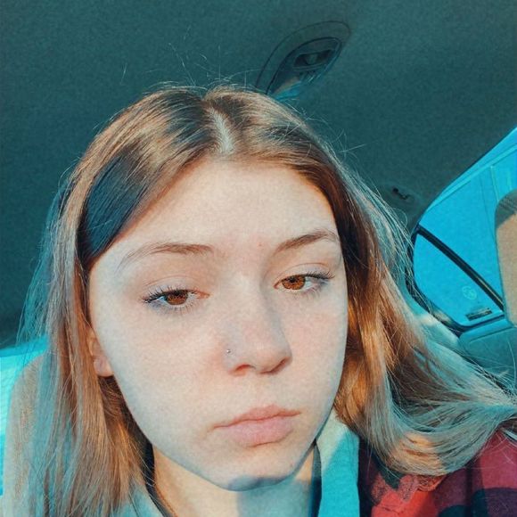 Profile Picture of Alex Mcmorran (@alexxsophia) on Poshmark