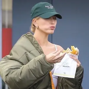 Profile Picture of maria (@trochebeka) on Tiktok