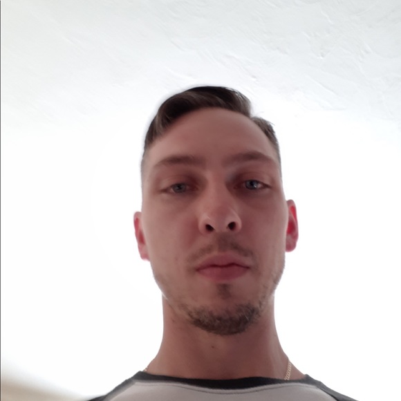 Profile Picture of Zach Gilby (@zach_gilby) on Poshmark