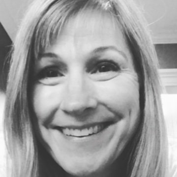 Profile Picture of Rae Lucas (@RaeLynnLucas) on Twitter