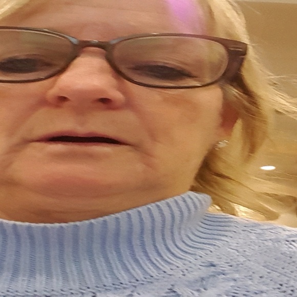 Carol Wagman - Poshmark Profile Picture of Carol Wagman (@cwagm01) on Poshmark