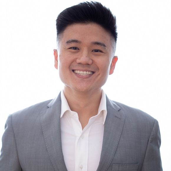 Profile Picture of Jason Roh (@rohroh1) on Poshmark