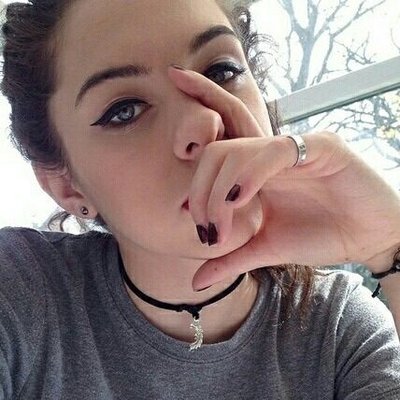 Profile Picture of Rosaline Lambert  ☁ (@RoseLambertx) on Twitter
