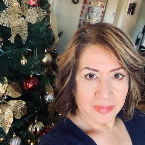 Profile Picture of Norma Serrano (@normitaordaz) on Poshmark