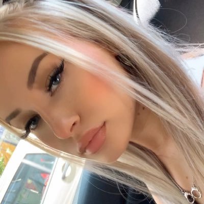 Profile Picture of Zamira (@zamira_elmazi) on Twitter