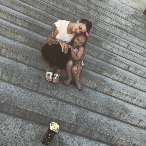 Samantha Checchia - Poshmark Profile Picture of Samantha Checchia (@sammiebellaoxox) on Poshmark