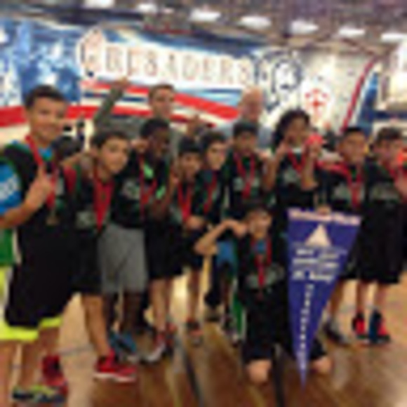 Profile Picture of Justin Howell (@justinhowell410) on Poshmark